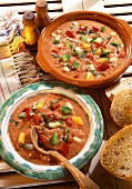 Mexikanisches Paprika-Gazpacho (kalte Gemüsesuppe)