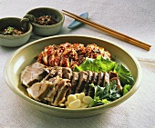 Possam (gekochte Rindfleischscheiben mit scharfem Kimchi)