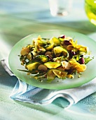 Courgette salad with potatoes and red beans