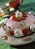 Strawberry dome (ice cream cake with strawberries & meringue)