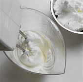 Beating egg white with electric hand mixer