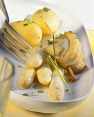 Fried plaice with white asparagus and boiled potatoes