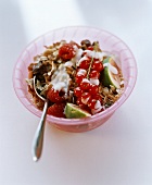 Oat muesli with fresh berries, figs and yoghurt