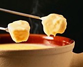 Neuburg cheese fondue (Austria)
