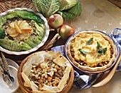 Mince dishes with filo pastry, polenta and savoy