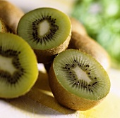 Halved kiwi fruits