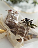 Cinnamon Star Cookies as a Gift