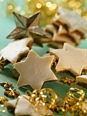 Cinnamon stars with Christmas decoration