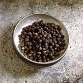 Black Sarawak pepper in a bowl
