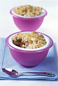 Rhubarb crumble in bowls