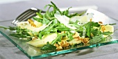 Apple and rocket salad with walnuts and pecorino