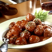 Meatballs in tomato sauce