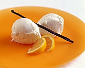 Buttermilk ice cream with vanilla