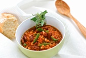 Chili con carne with green peppers