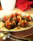 Baked figs in vanilla and almond whip