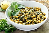Chick-peas with spinach