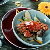 Braised crab on vegetables (China)
