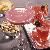 'Vatican' and 'Nocciolino' (cocktails with fresh berries)