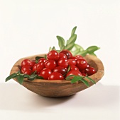 Cranberries in wooden bowl