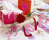 Table decoration for Valentine's Day with the letters 'LOVE'