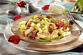 Salad amore (with egg, salmon, asparagus, mangetout etc.)