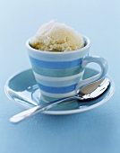 Frozen mango yoghurt (mango yoghurt ice cream in cup)