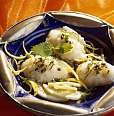 Lemon sorbet with pistachio kernels