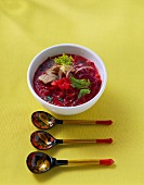 Bortsch (beetroot soup with beef, Russia)