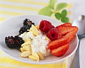 Cottage cheese with fresh berries and almonds
