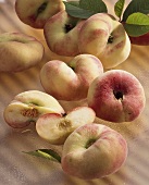 Peaches (Prunus persica), variety 'Pesche platicarpa'