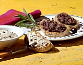 Crostini con tonno e con olive (appetisers), Tuscany, Italy