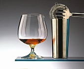B and B (Cocktail mit Cognac, Benedictine)
