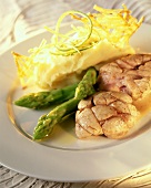 Veal sweetbread with green asparagus & mashed potato with lime