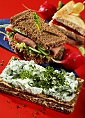 Sandwiches with herb quark, ham and jam