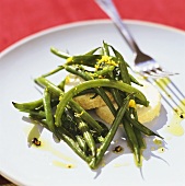 Green bean salad with goat's cheese