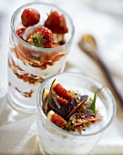 Yoghurt with figs & mint; balsamic strawberries with cream