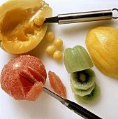 Segmenting, slicing and balling fruit