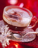 Coffee hot shot: expresso with cream and raspberry pulp