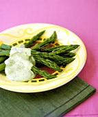 Green asparagus with herb mayonnaise