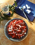 Gezuckerte Erdbeeren mit Orangenblütenessenz
