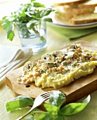 Polenta con funghi e Gorgonzola (Polenta with cheese & mushrooms)