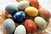 Naturally coloured Easter eggs