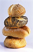 Assorted bread rolls, in a pile