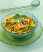Frittierter Tofu in Currysauce