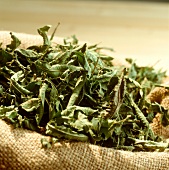 Dried mint