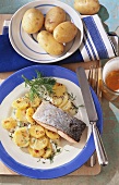 Salmon fillet with potatoes cooked in milk