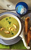 Brussels sprout soup with Schillerlocken