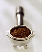 Filter holder with ground coffee