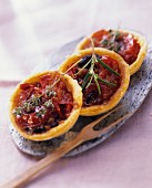 Tomato tartlet with anchovy fillets