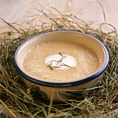 Zvozer (hay soup), speciality from the Engadine, Switzerland